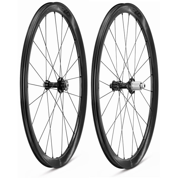 Pari CAMPAGNOLO HYPERON DISC -pyörät renkailla (keskuslukko)