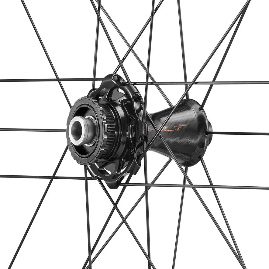 Pari CAMPAGNOLO BORA ULTRA WTO 45 C23 DISC pyörät renkailla (keskuslukitus)