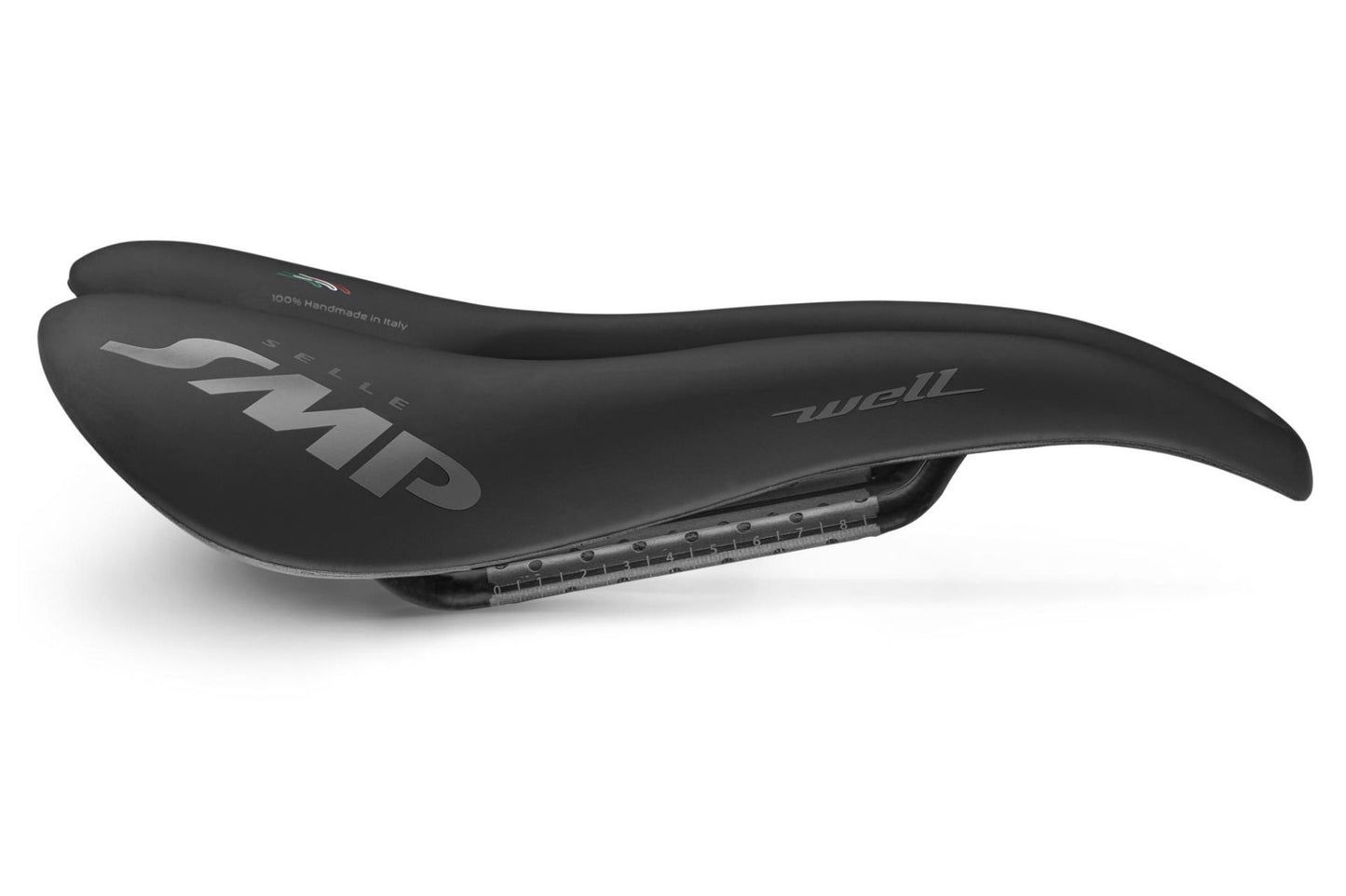 Satula SMP WELL Leveys 144mm Carbon Rails Musta