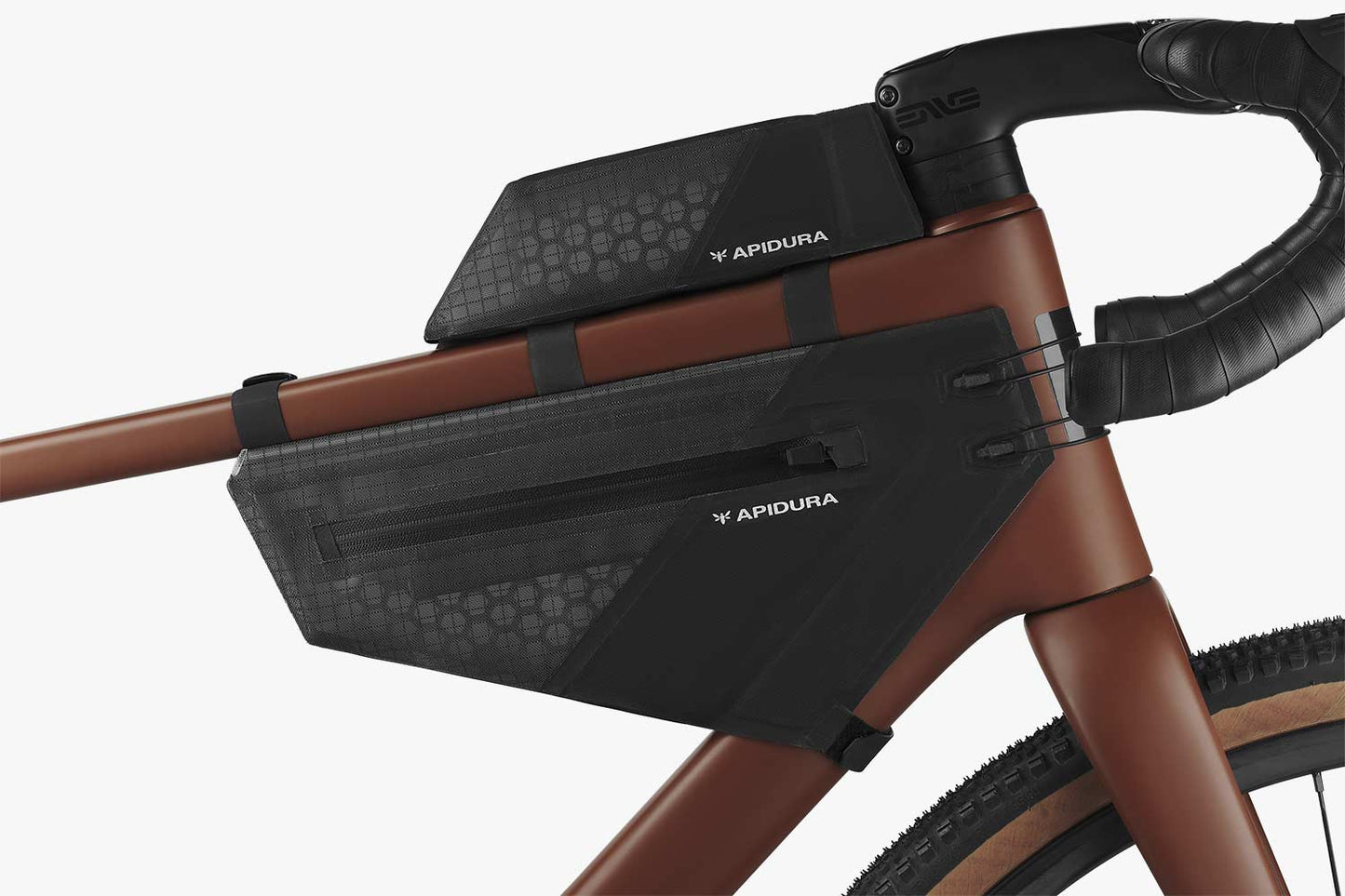 Pakkaus APIDURA AERO SYSTEM runkolaukkuja musta