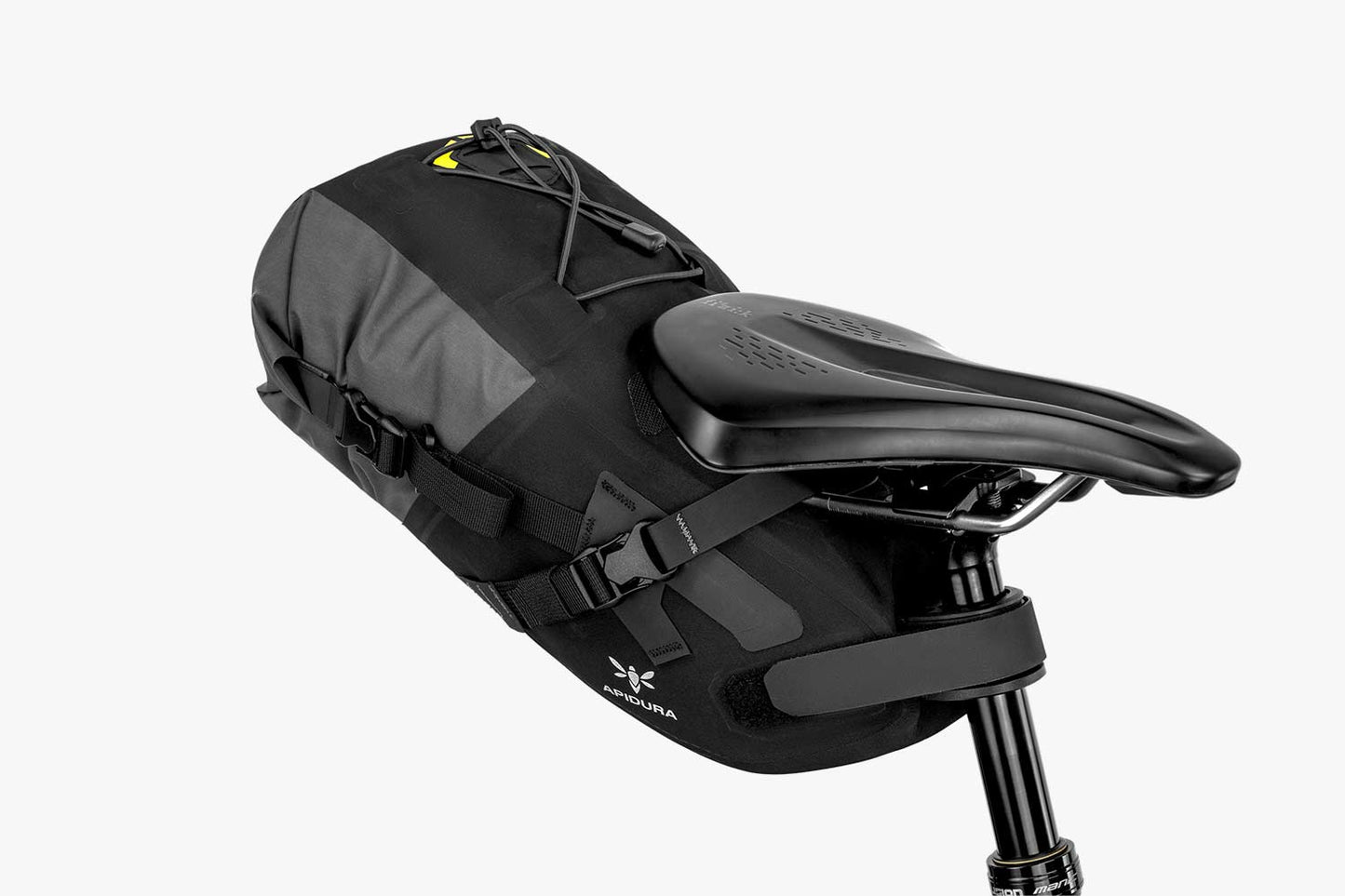 APIDURA BACKCOUNTRY SADDLE PACK 6 L Musta/harmaa