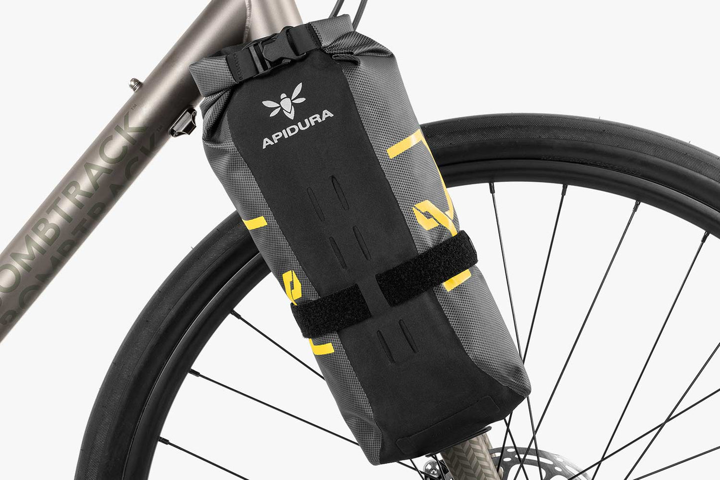 APIDURA EXPEDITION CARGO CAGE PACK 3 L haarukkapussi musta