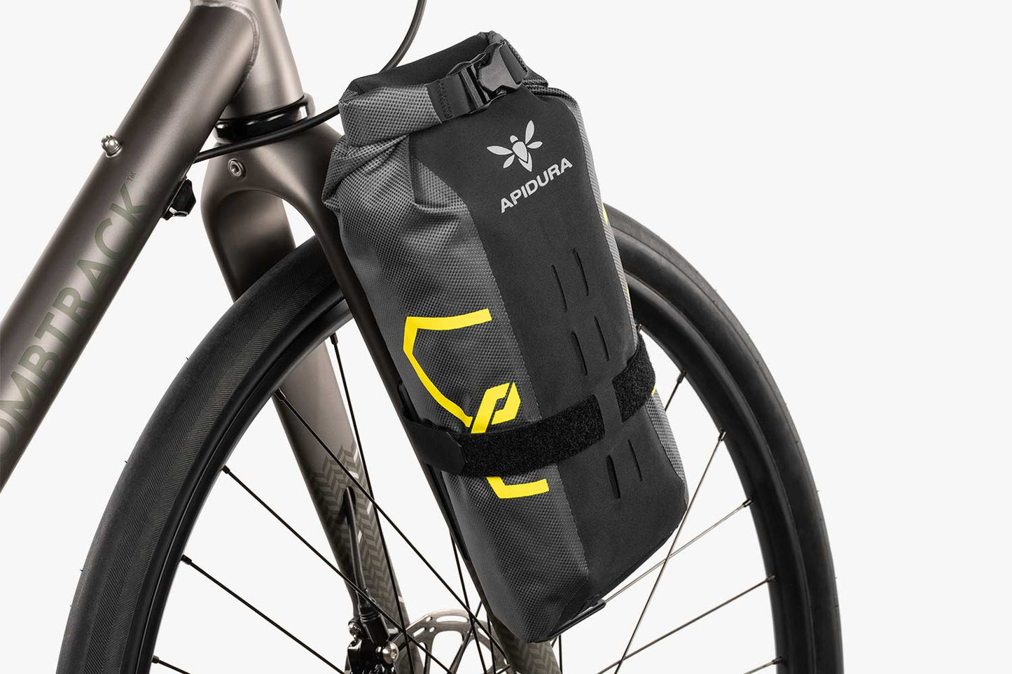 APIDURA EXPEDITION CARGO CAGE PACK 3 L haarukkapussi musta