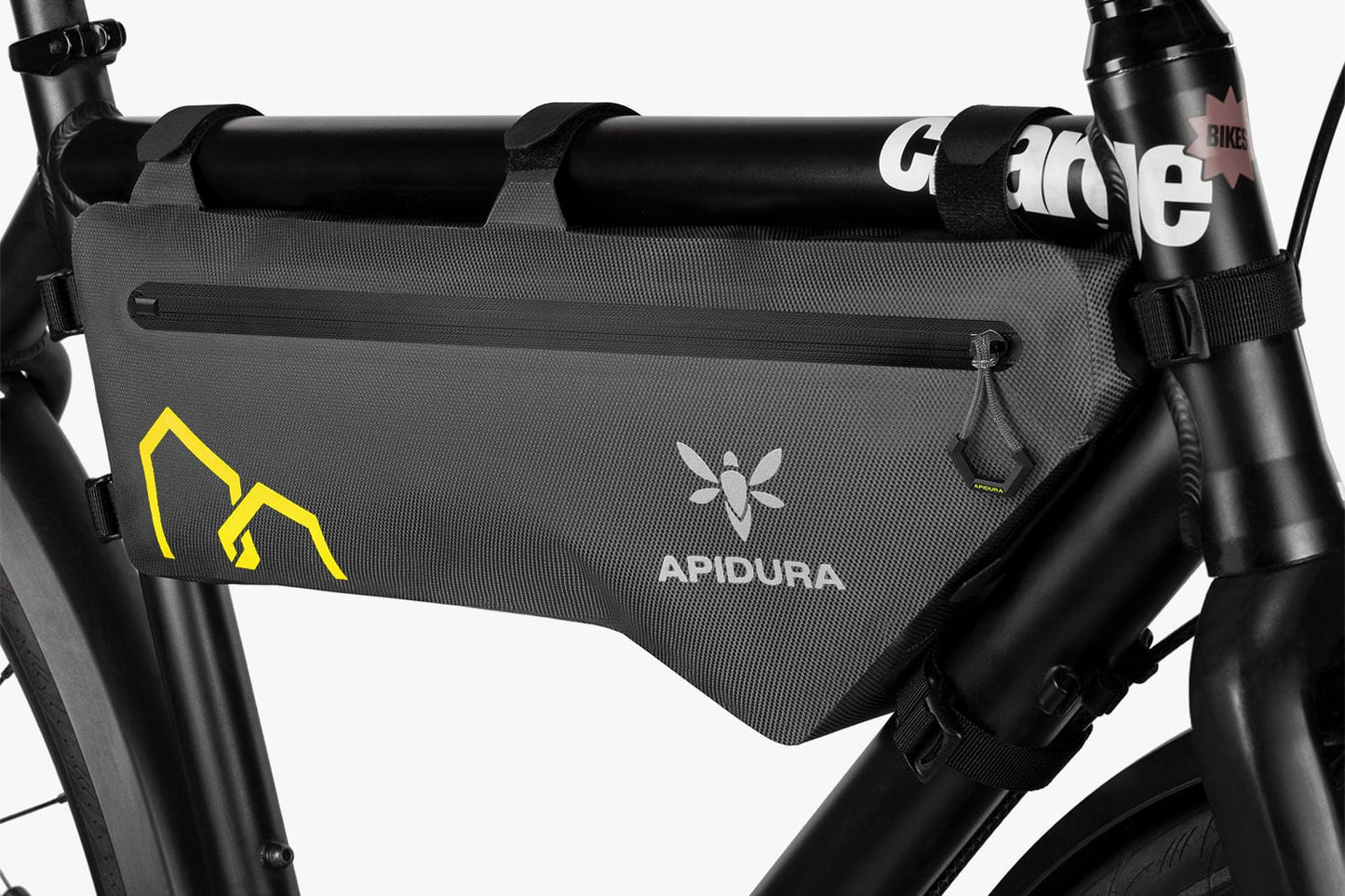 APIDURA EXPEDITION COMPACT FRAME PACK DRY 5.3 L runkolaukku musta
