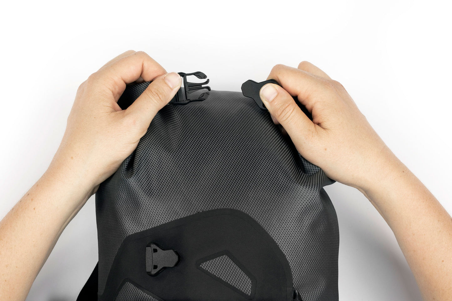 Ohjaustankolaukku APIDURA EXPEDITION HANDLEBAR PACK 9 L Musta