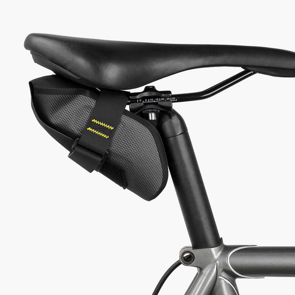 APIDURA EXPEDITION TOOL PACK Satulalaukku 0,5 L Musta