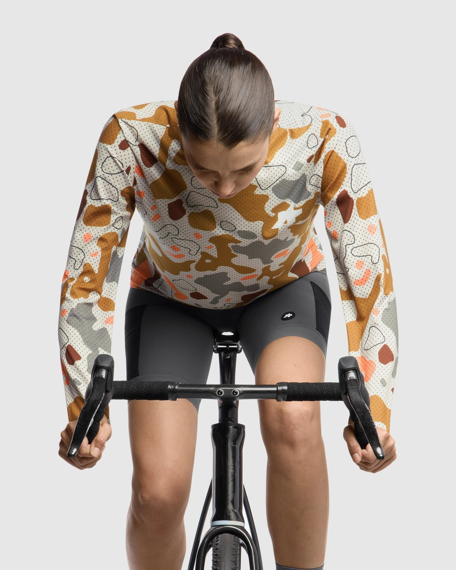 ASSOS TACTICA T5 MUD PLAGE Pitkähihainen Camo trikoo