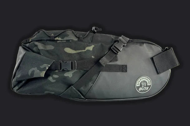 BUDS SEAT BAG 15L Camo satulalaukku