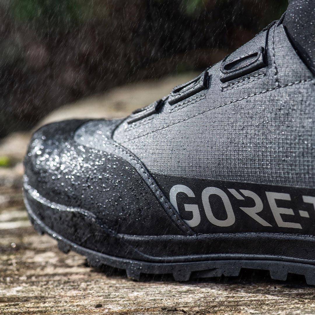 FIZIK HIVER TERRA NANUQ GTX -maastopyöräilykengät, musta/harmaa