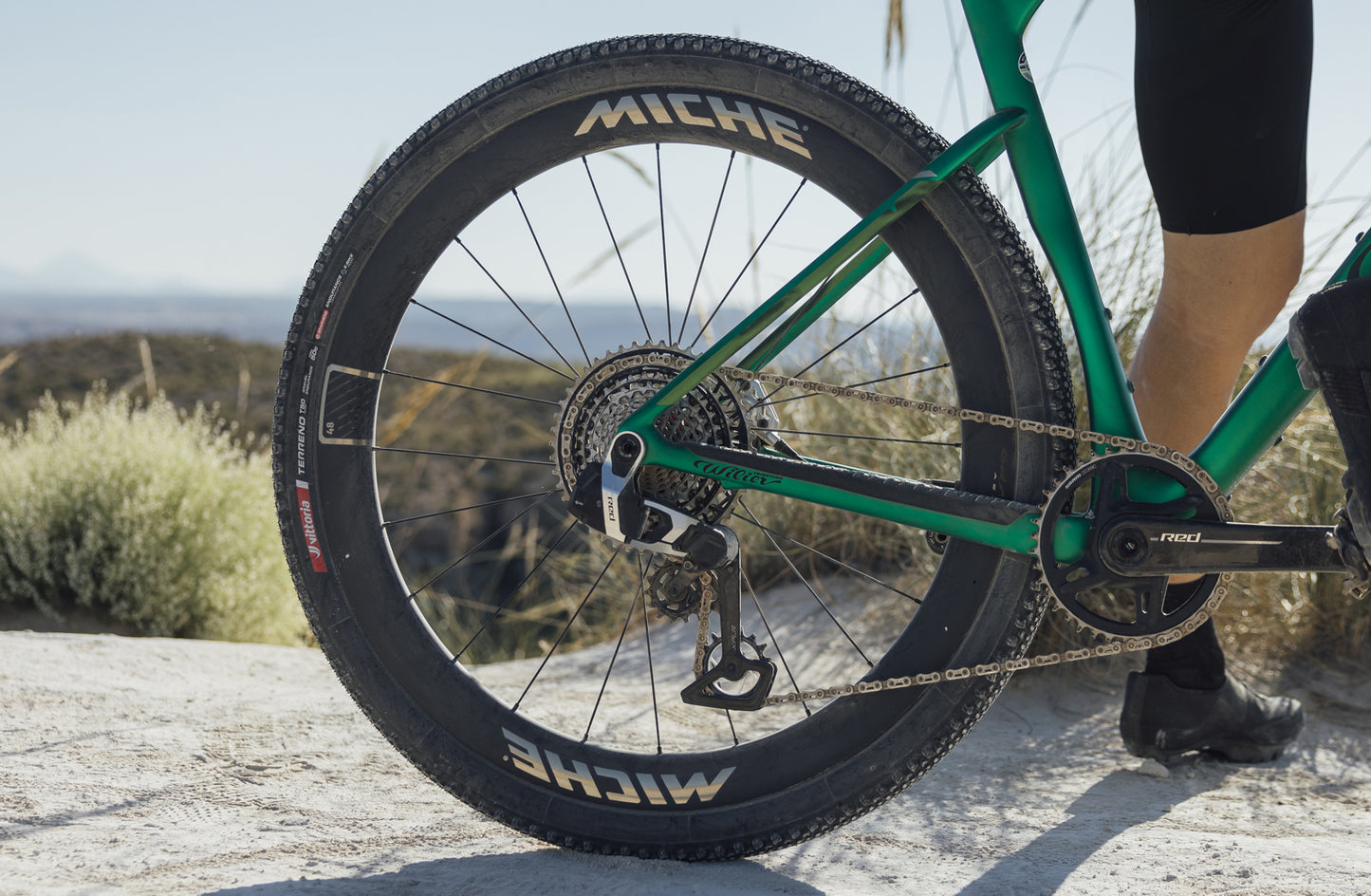 Pari MICHE GRAFF AERO 48 Tubeless Ready -pyörää (keskuslukko)