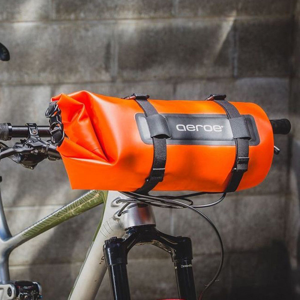 AEROE 8L Oranssi kestävä vedenpitävä laukku