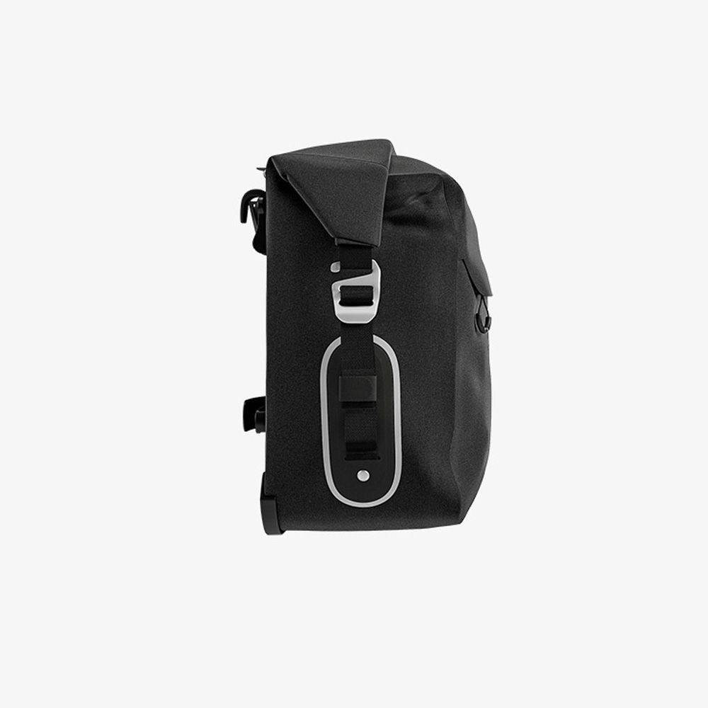 Matkatavaroiden kantolaukku BROOKS SCAPE SMALL Black Musta