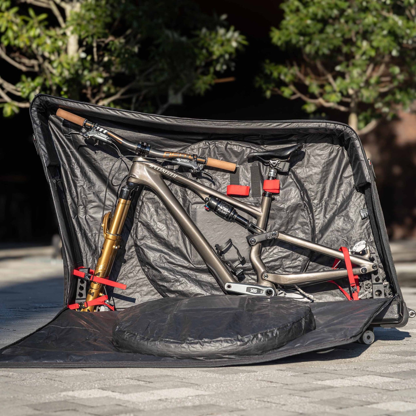 EVOC BIKE BAG PRO kantolaukku maastopyörille
