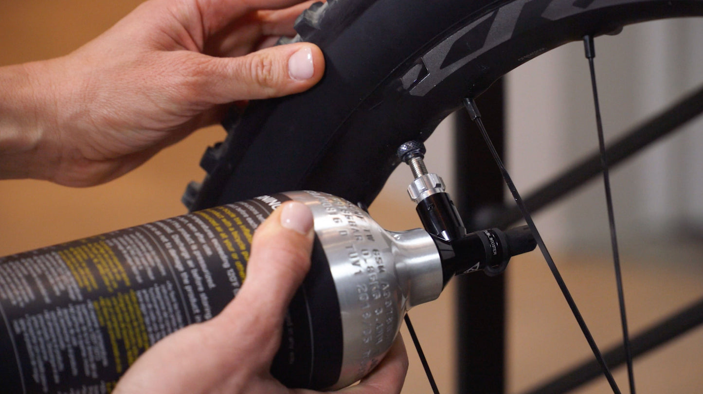 Tubeless-kompressorikasetti TOPEAK TUBIBOOSTER
