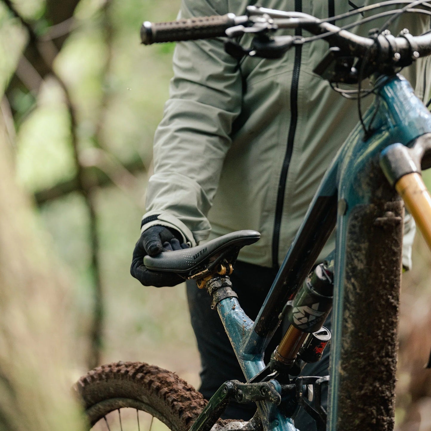 WTB DEVO W/PICKUP Titanium Rails Satula