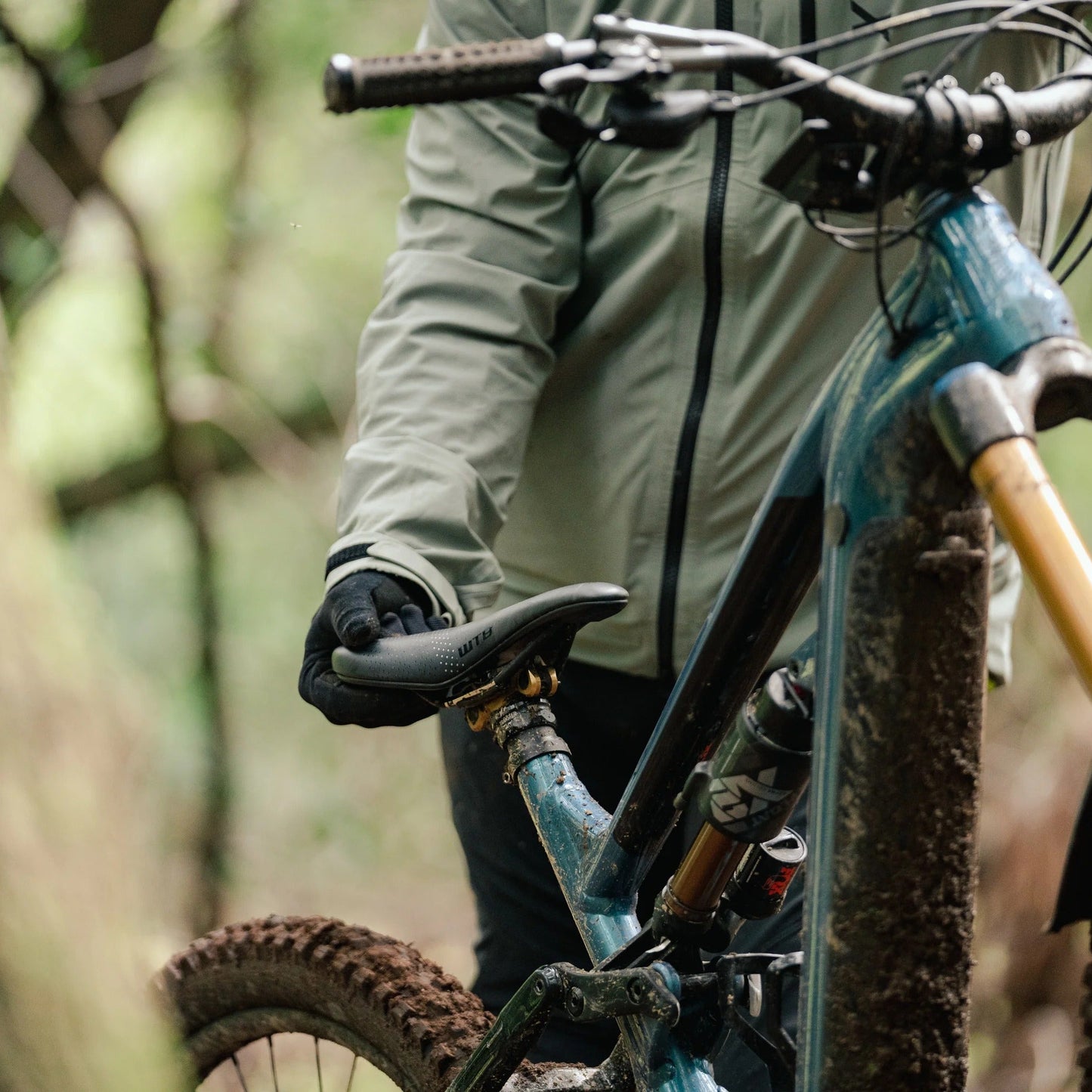 WTB DEVO Satula W/PICKUP Teräskiskot