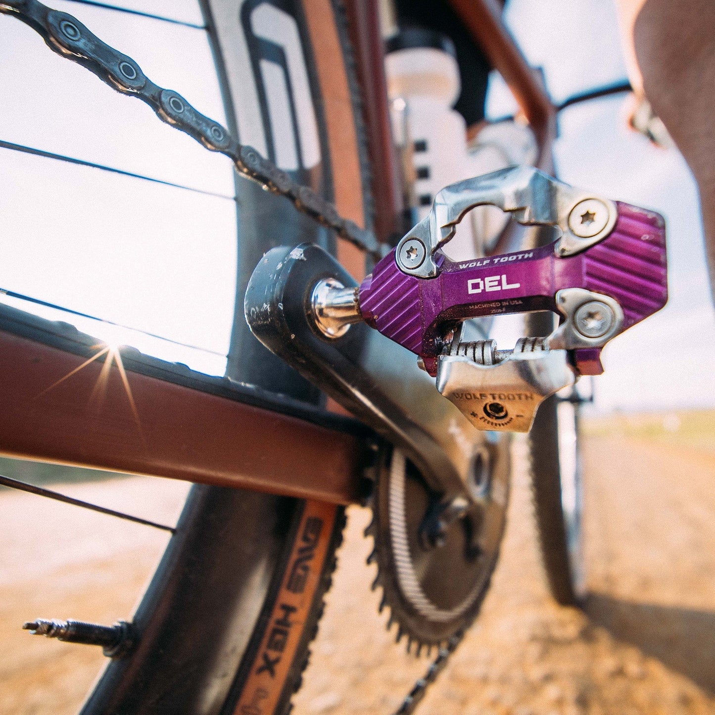 WOLF TOOTH DEL GRAVEL RACE Clipless Violet polkimet