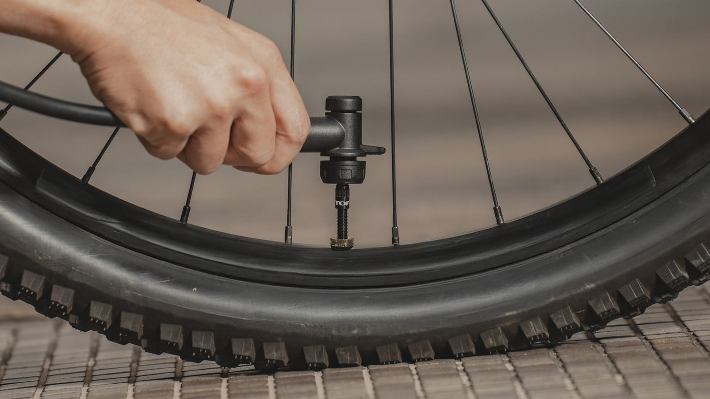 Venttiilisovitin TOPEAK TURBOFLOW COMBO RAPIDHEAD