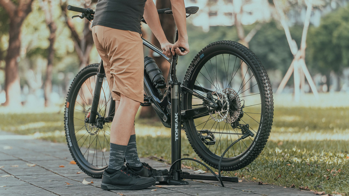 TOPEAK JOE BLOW MOUTAIN EX jalkapumppu musta