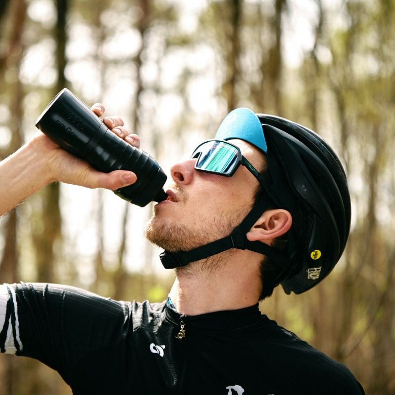 FIDLOCK TWIST X KEEGO vesipullo (600 ml) Musta