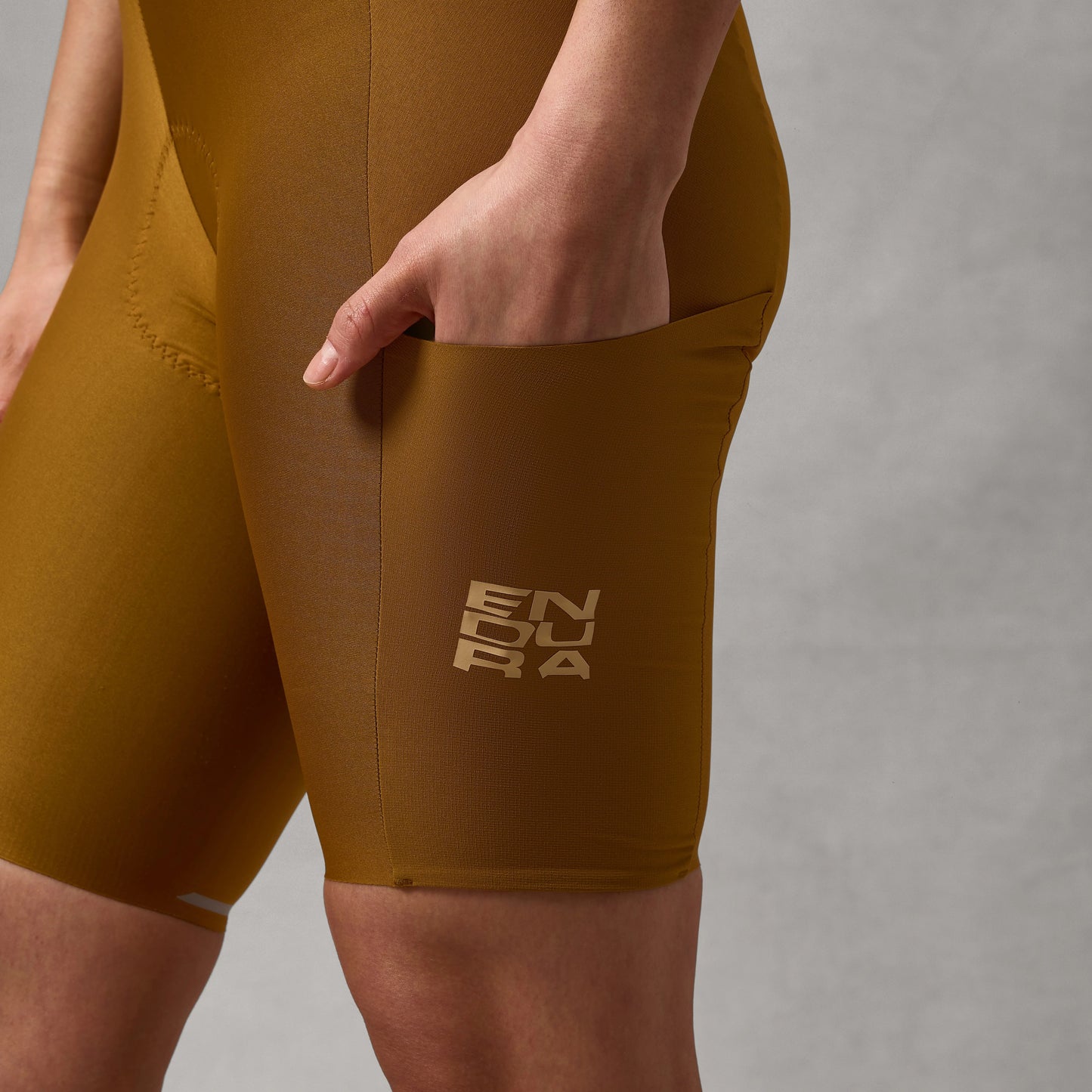 Naisten pronssiset ENDURA ALLTRACK RIDE Bib Shortit