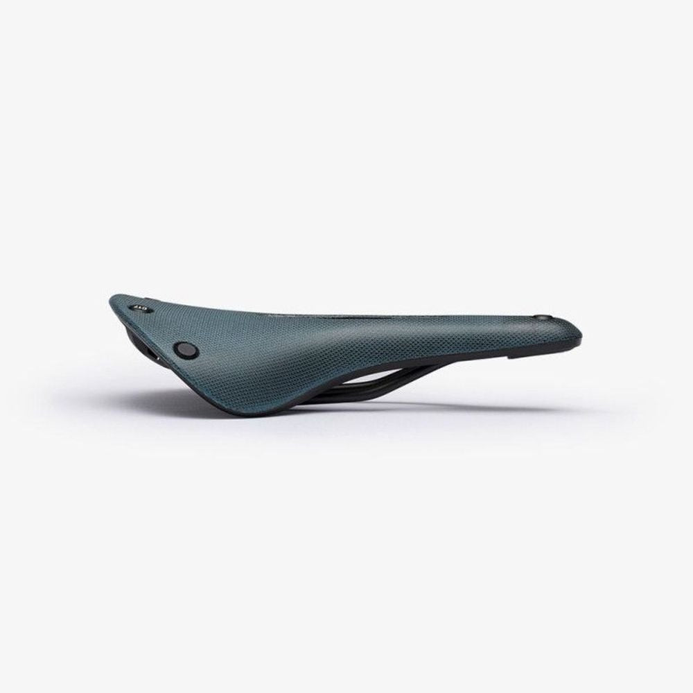 Satula BROOKS CAMBIUM C17 CARVED Sininen
