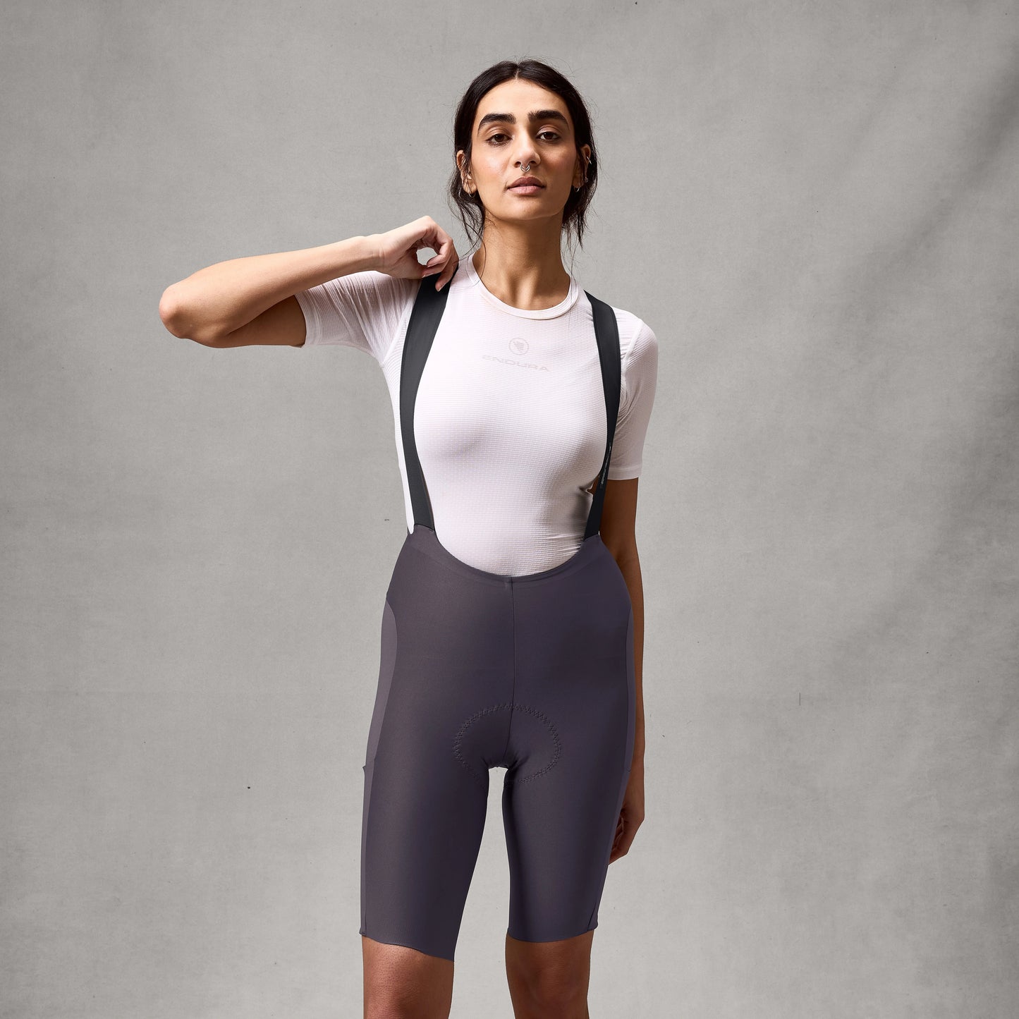 Naisten ENDURA ALLTRACK RIDE Carbon Grey Bib Tight -paita