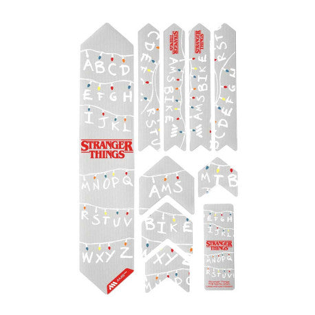 ALL MOUNTAIN STYLE EXTRA kehyssuoja Stranger Things Valot Valkoinen