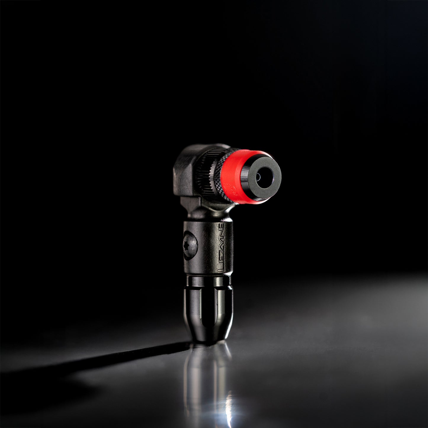 LEZYNE CLICK Pump Tip Kit, jossa on 2 CLIK-venttiiliydintä.