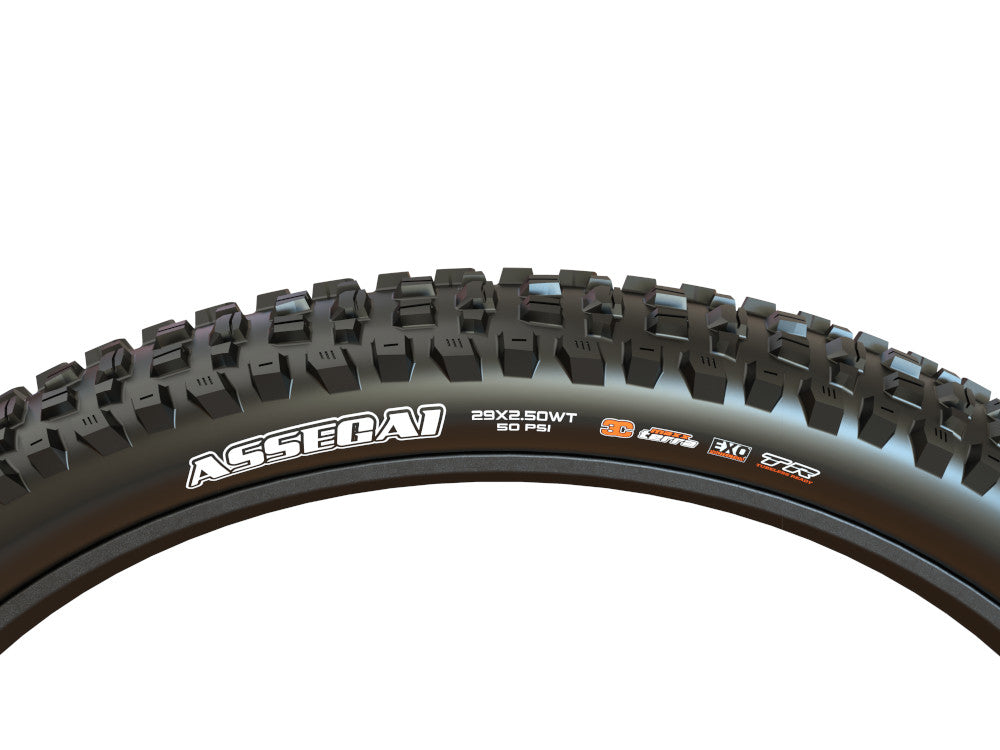 MAXXIS ASSEGAI 29x2.50 WT DH E50 3C MaxxGrip Tubeless Ready Pehmeä musta rengas MAXXIS ASSEGAI 29x2.50 WT DH E50 3C MaxxGrip Tubeless Ready Pehmeä musta rengas