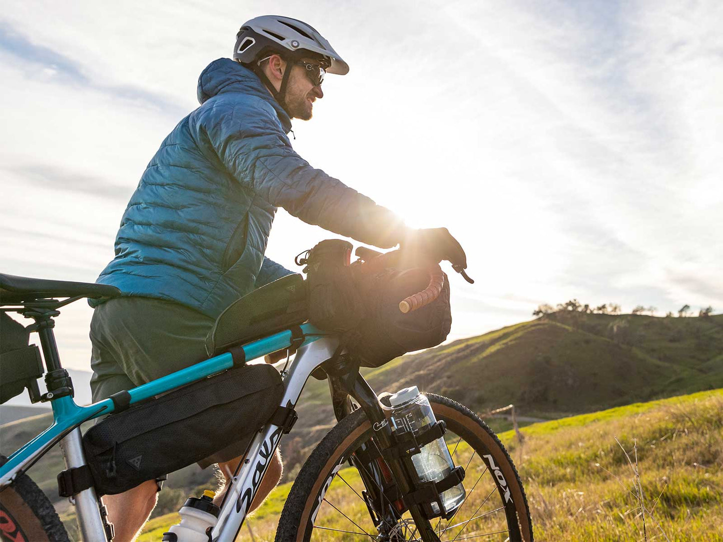 TOPEAK MIDLOADER -runko-laukku 4,5 l, musta
