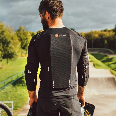 G-FORM 360 IMPACT MC Suojaliivi Musta