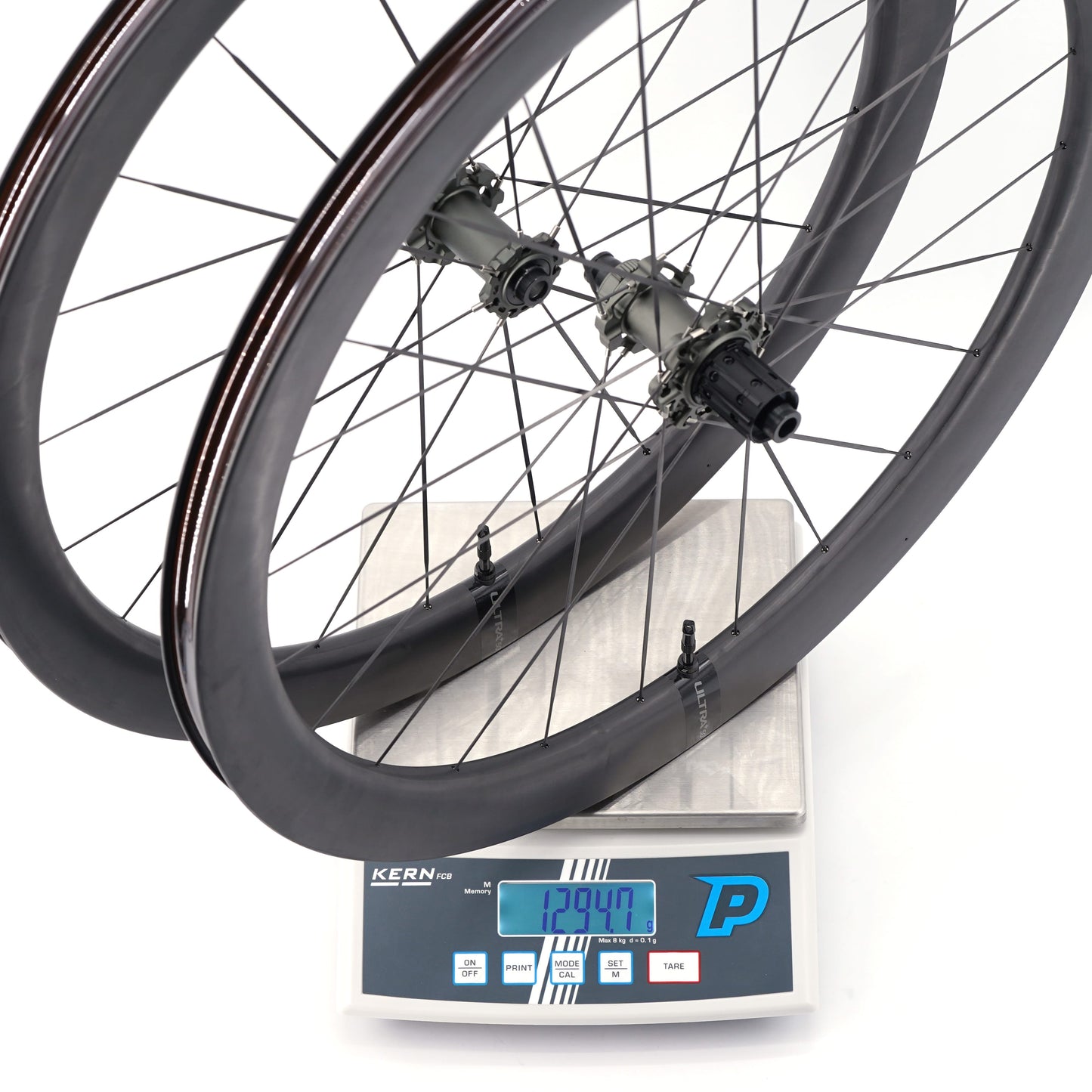 Pari SCOM ULTRA + Tubeless Ready -vanteita (keskuslukko)