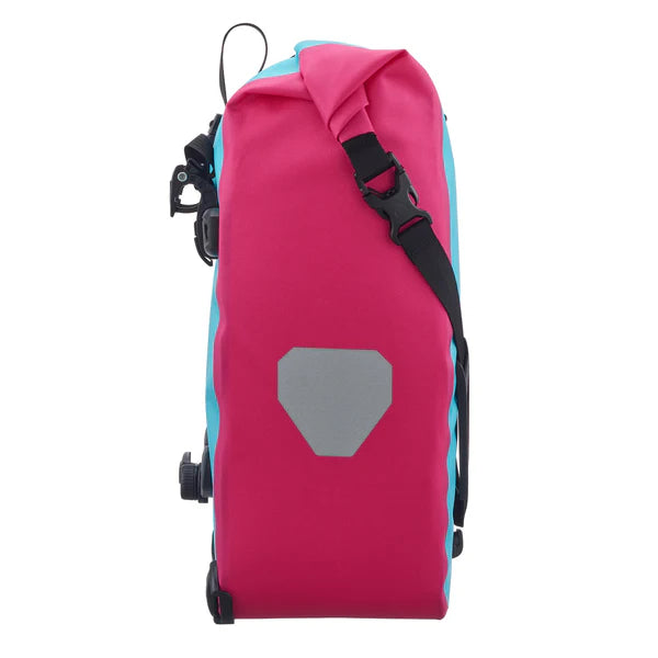 ORTLIEB BACK ROLLER 20 L Cyber Blue/Pink matkatavaroiden kuljetuslaukku