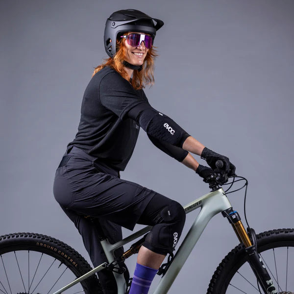 EVOC PROTECTOR LS FLEX LITE polvisuojat