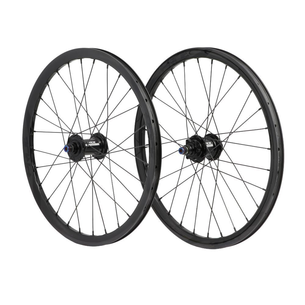 PRIDE 20" (451mm) Hiili Wave Gloss Black Fusion Disc -pyöräpari Akselit 10/10mm Musta