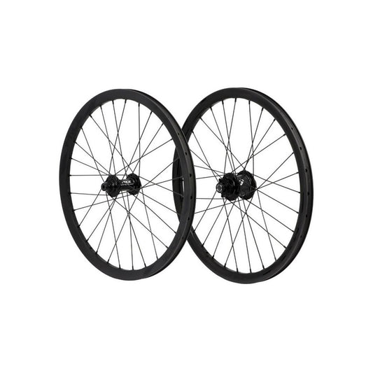 PRIDE 20" (451mm) Carbone Wave Matt Black Disc Matrix Axes 10/15mm -pyöräpari Musta