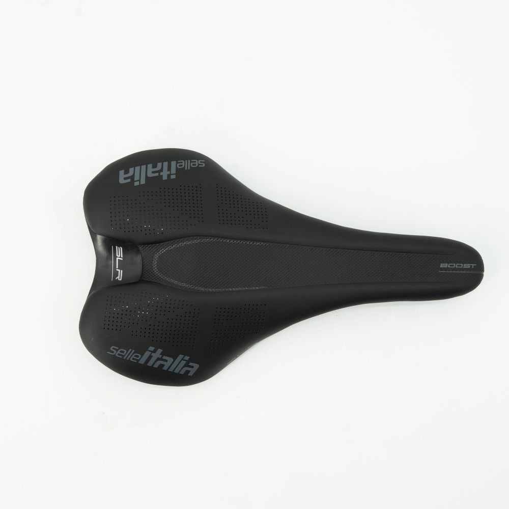 Satula SELLE ITALIA SLR BOOST L1 Carbon Rails Musta Stealth Satula SELLE ITALIA SLR BOOST L1 Carbon Rails Musta Stealth