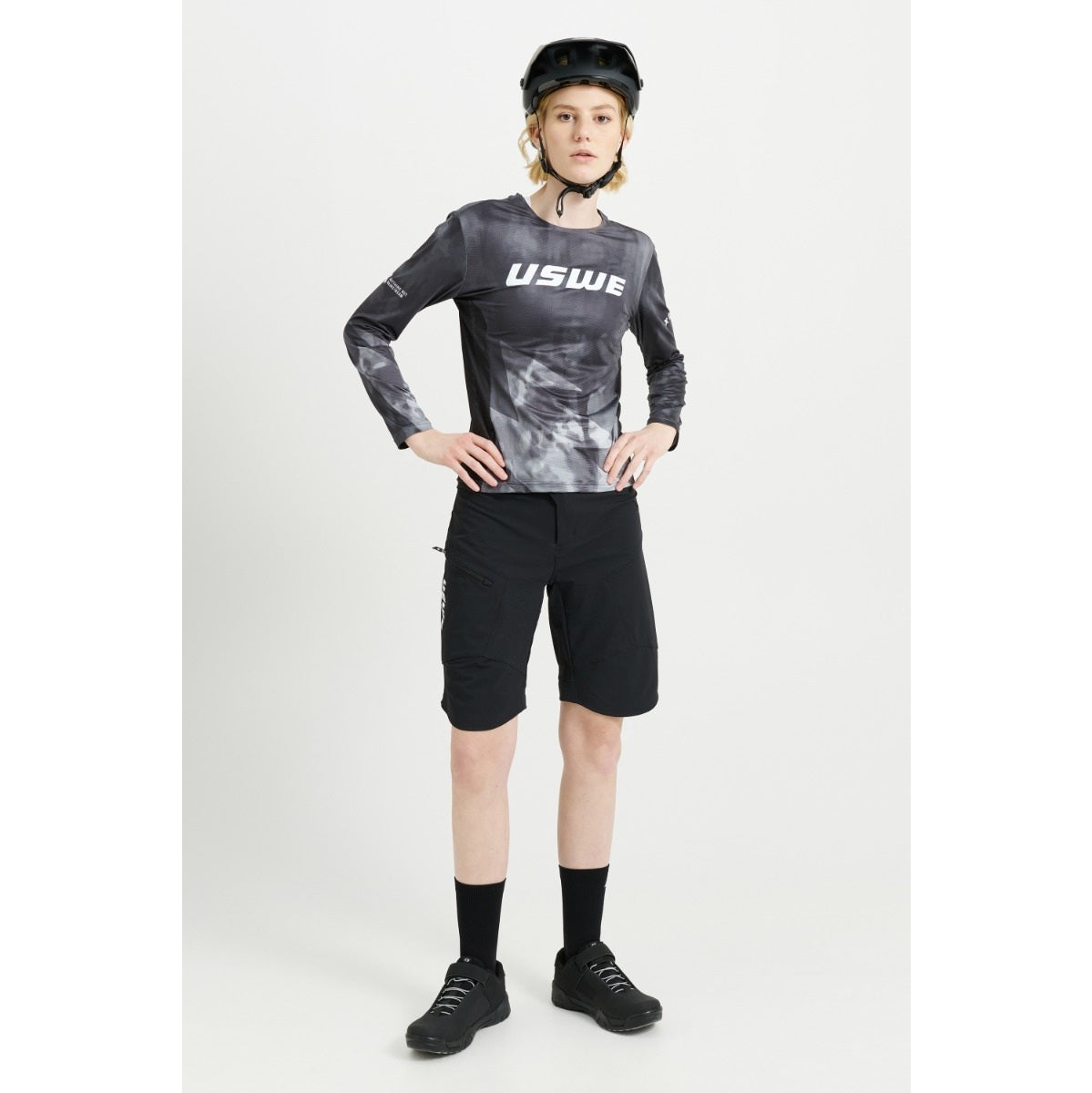 USWE LUFTIG Naisten pitkähihainen MTB Jersey Musta