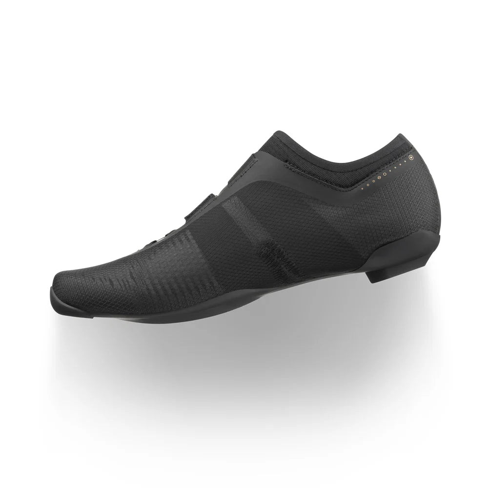 FIZIK VENTO VEGA CARBON -maantiepyöräilykengät, musta