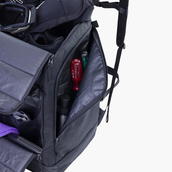 EVOC 60L matkarinkka musta